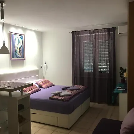 Studio Yess ,split Apartment Split