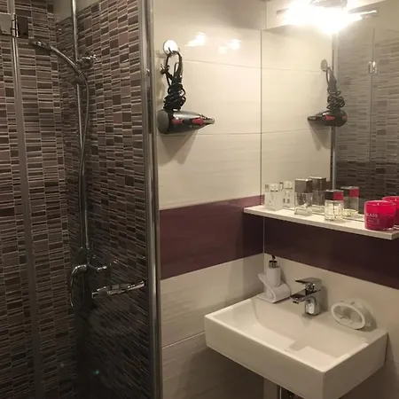 Studio Yess ,split Apartment Split